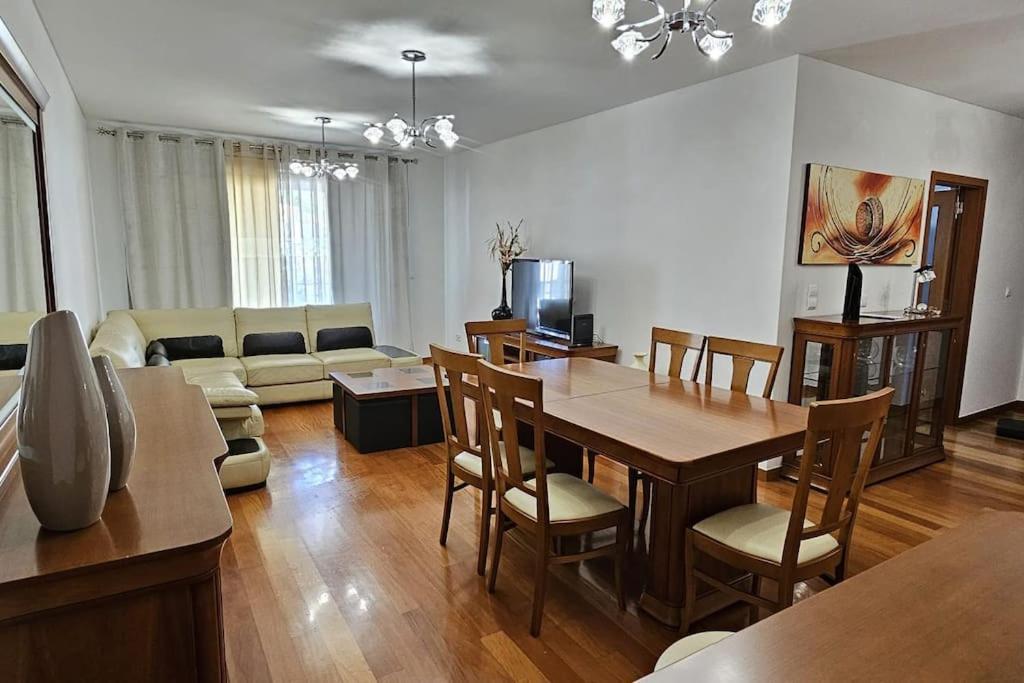 Апартаменты Vista Mar - Ac, Pool & Gym Фуншал Экстерьер фото