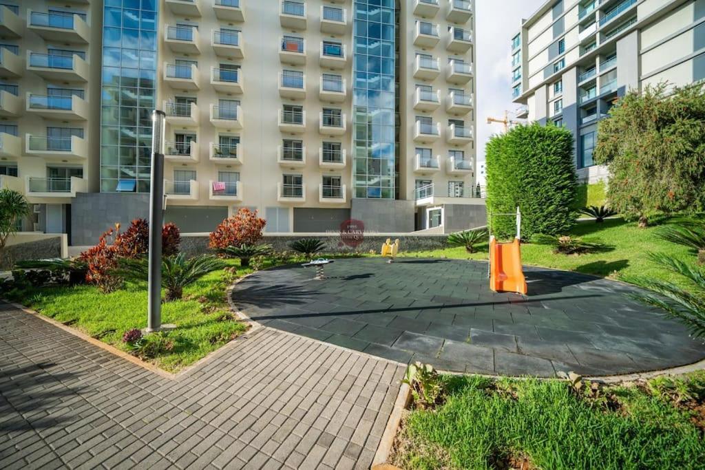 Апартаменты Vista Mar - Ac, Pool & Gym Фуншал Экстерьер фото
