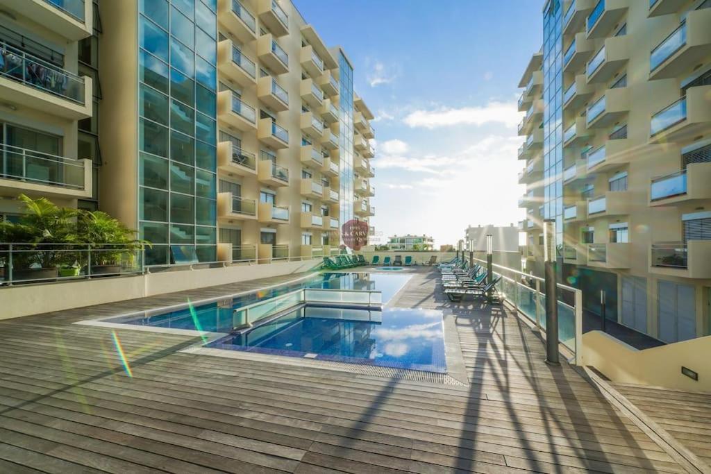 Апартаменты Vista Mar - Ac, Pool & Gym Фуншал Экстерьер фото